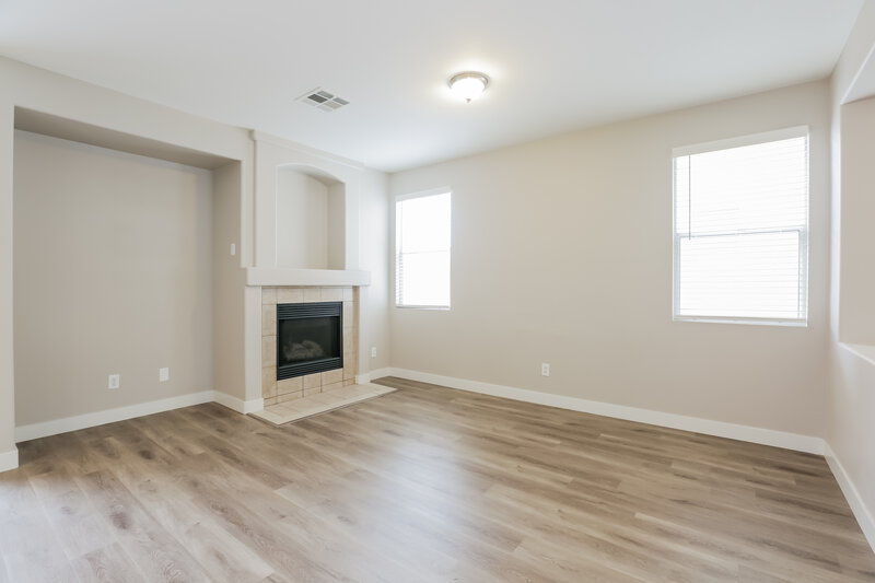 2,400/Mo, 1100 Laguna Park Ct Las Vegas, NV 89110 Living Room View