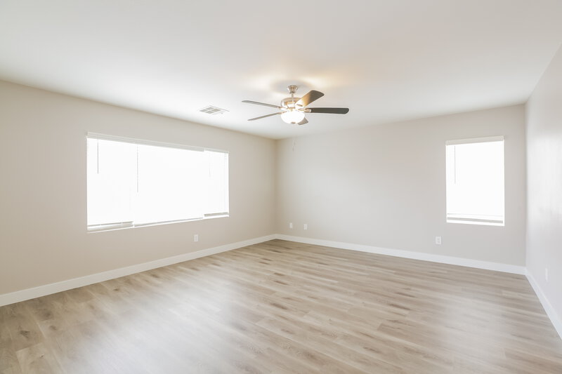 2,400/Mo, 1100 Laguna Park Ct Las Vegas, NV 89110 Main Bedroom View