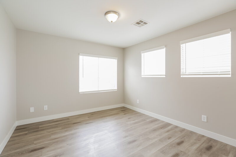 2,400/Mo, 1100 Laguna Park Ct Las Vegas, NV 89110 Bedroom View 2