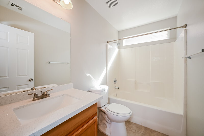 1,895/Mo, 9784 Sage Grove Ct Las Vegas, NV 89148 Bathroom View