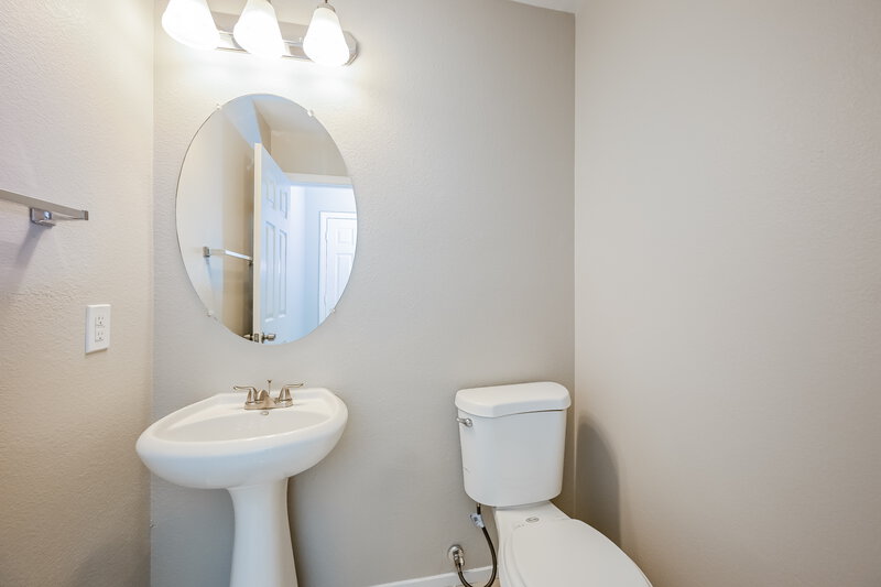 1,895/Mo, 9784 Sage Grove Ct Las Vegas, NV 89148 Bathroom View 2