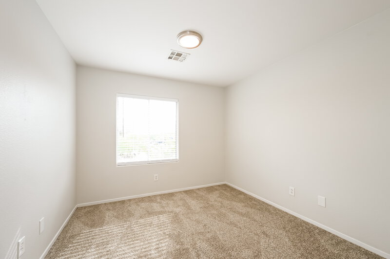 2,015/Mo, 4971 Gingerlyn St Las Vegas, NV 89122 Bedroom View
