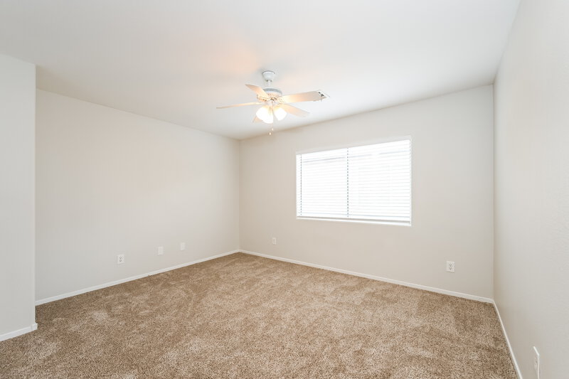 2,015/Mo, 4971 Gingerlyn St Las Vegas, NV 89122 Bedroom View 4