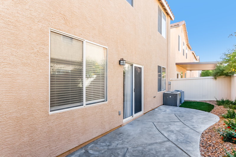 1,790/Mo, 8015 Duneville St Las Vegas, NV 89139 Rear View