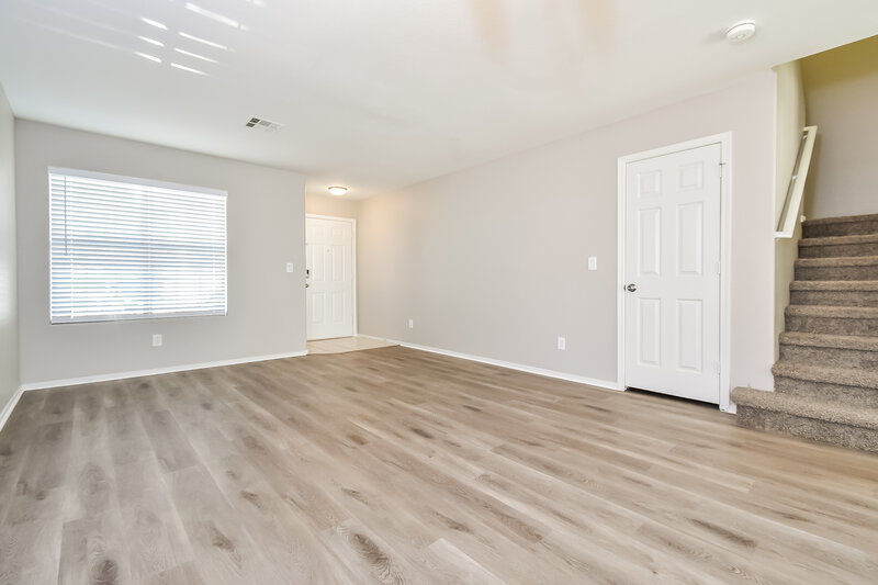 2,300/Mo, 989 Trackers Glen Ave Henderson, NV 89015 Family Room View