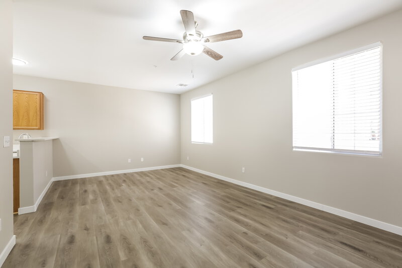 1,795/Mo, 10621 Bear Lodge Ct Las Vegas, NV 89129 Dining Room View 2