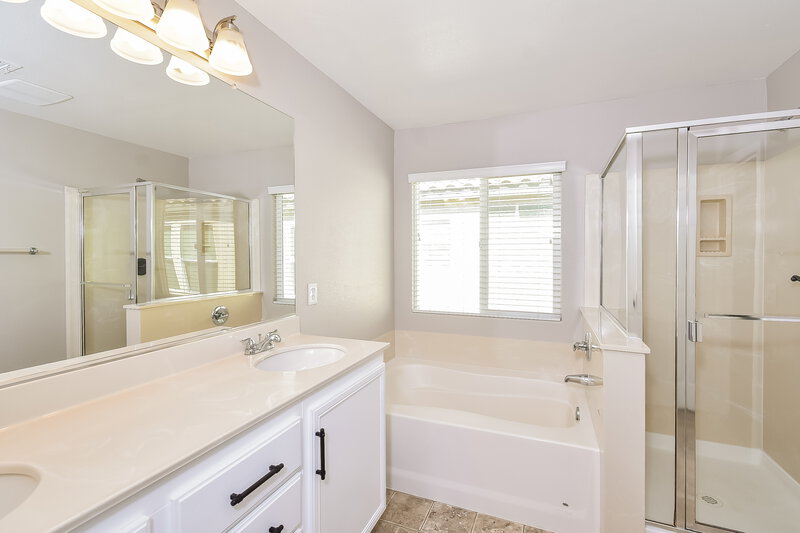 3,590/Mo, 5304 Welch Valley Ave Las Vegas, NV 89131 Main Bathroom View