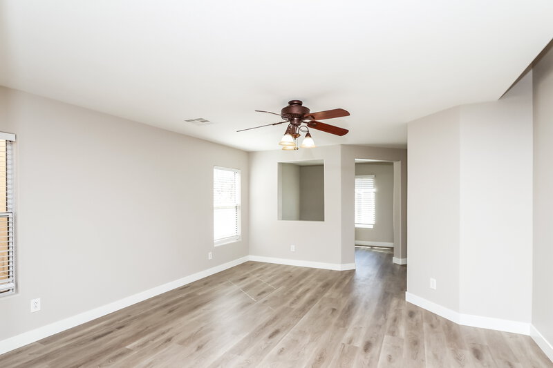 2,520/Mo, 4792 W Shelbourne Ave Las Vegas, NV 89139 Misc View 3