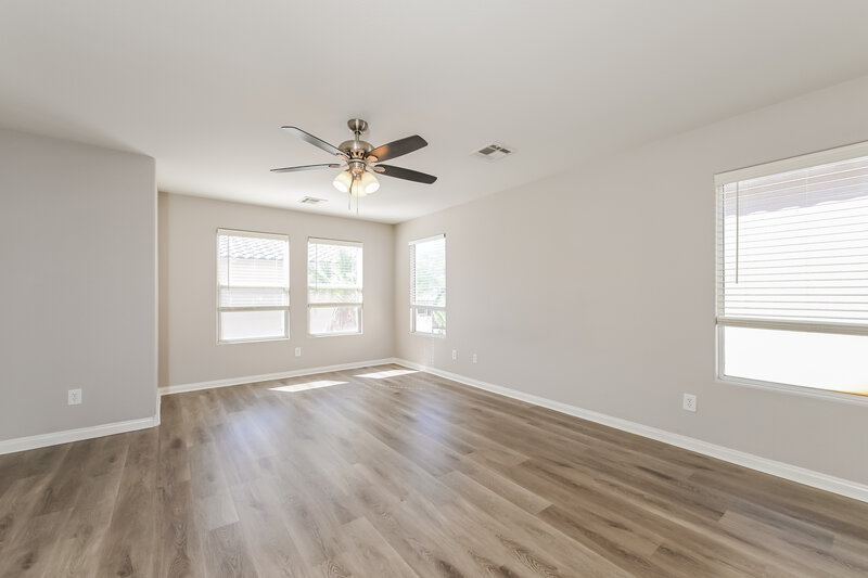 2,330/Mo, 6171 Blue Rapids Ct Las Vegas, NV 89139 Main Bedroom View 2