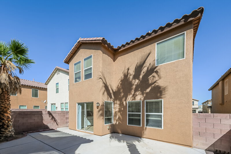 2,330/Mo, 6171 Blue Rapids Ct Las Vegas, NV 89139 Rear View