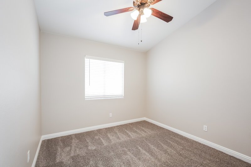1,995/Mo, 2015 Pink Coral Dr North Las Vegas, NV 89031 Bedroom View 3