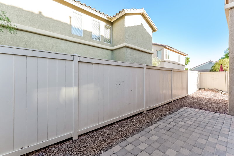2,520/Mo, 981 Medina de Leon Ave Henderson, NV 89015 Rear View