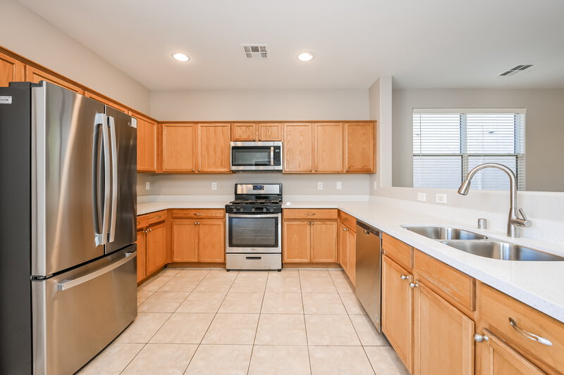 2,010/Mo, 5894 Grechetto Ct Las Vegas, NV 89141 Kitchen View