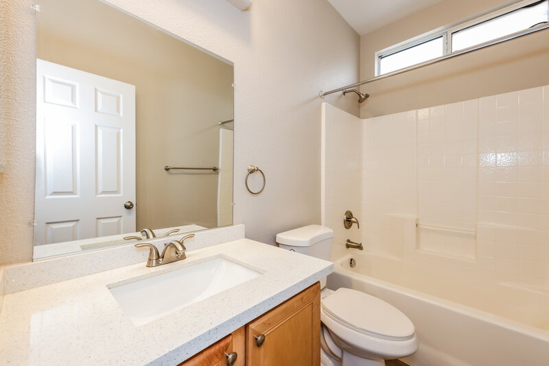2,755/Mo, 1004 Clearwater River Ave Henderson, NV 89002 Bathroom View 2