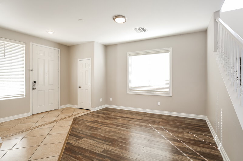 2,625/Mo, 4150 W El Campo Grande Ave North Las Vegas, NV 89031 Living Room View