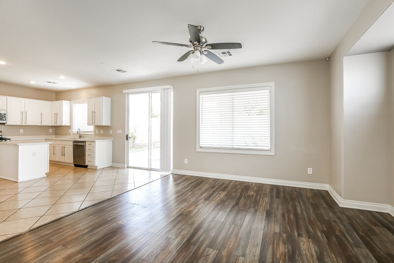 2,625/Mo, 4150 W El Campo Grande Ave North Las Vegas, NV 89031 Family Room View