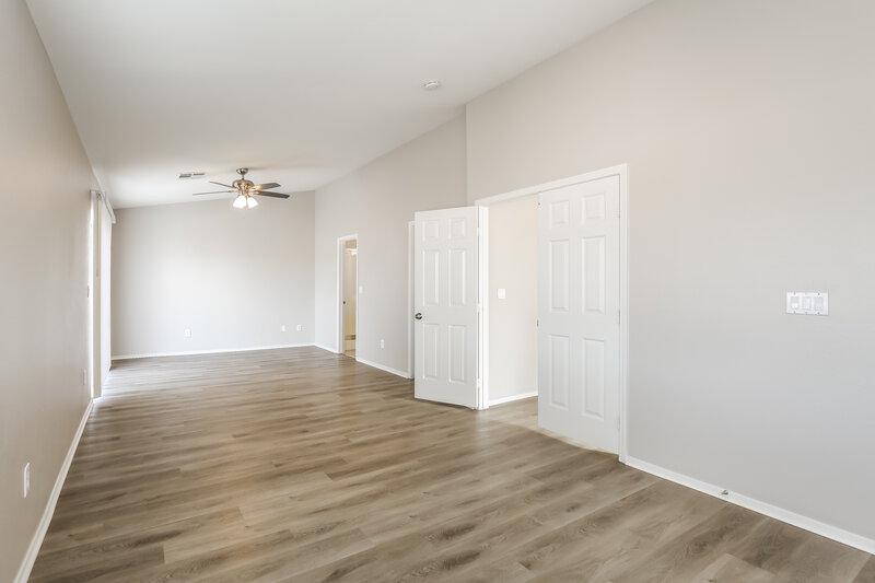 2,625/Mo, 4150 W El Campo Grande Ave North Las Vegas, NV 89031 Main Bedroom View
