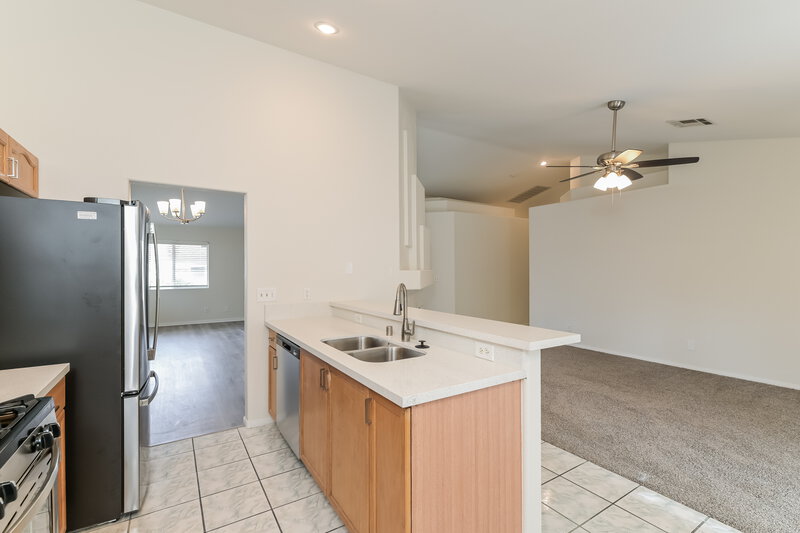 2,040/Mo, 847 Woodtack Cove Way Henderson, NV 89002 Kitchen View 2