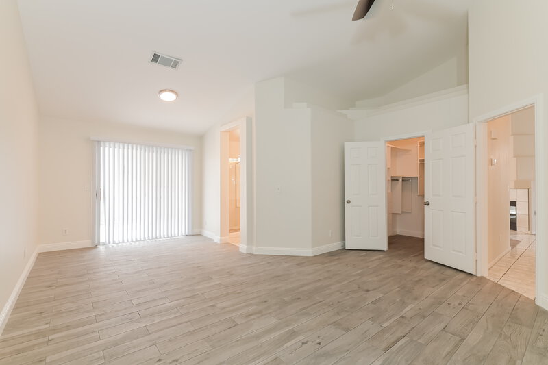 2,040/Mo, 847 Woodtack Cove Way Henderson, NV 89002 Main Bedroom View