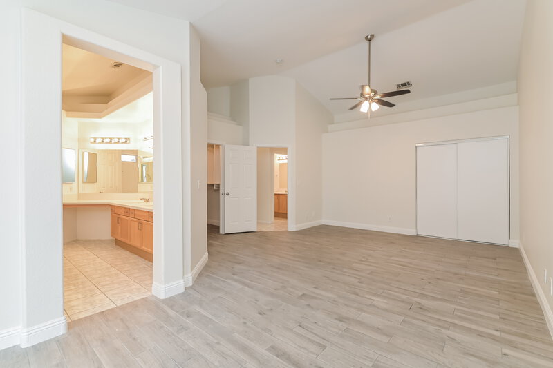 2,040/Mo, 847 Woodtack Cove Way Henderson, NV 89002 Main Bedroom View 2