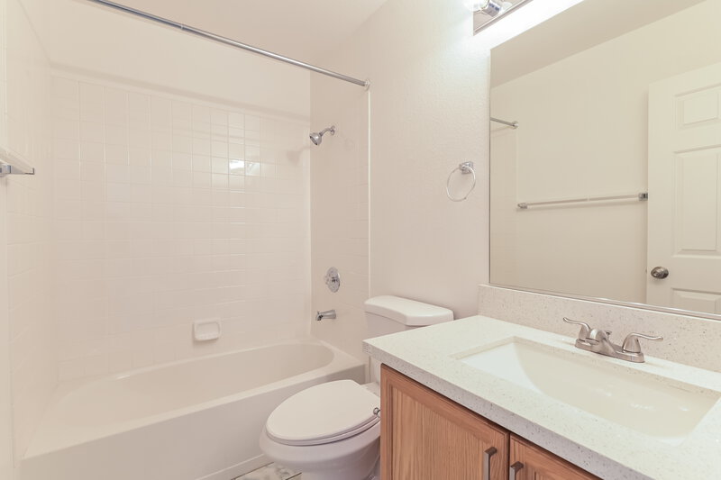 2,040/Mo, 847 Woodtack Cove Way Henderson, NV 89002 Bathroom View