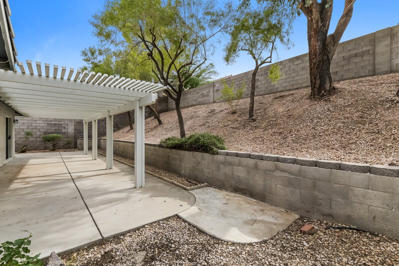 2,040/Mo, 847 Woodtack Cove Way Henderson, NV 89002 Rear View