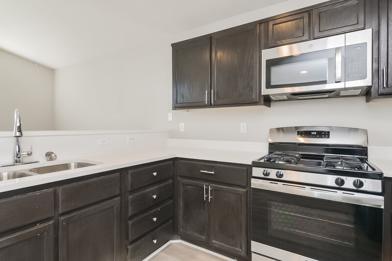 2,060/Mo, 7243 Twin Maples Ct Las Vegas, NV 89148 Kitchen View