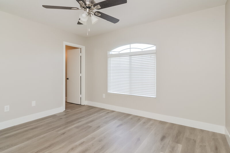 2,060/Mo, 7243 Twin Maples Ct Las Vegas, NV 89148 Main Bedroom View