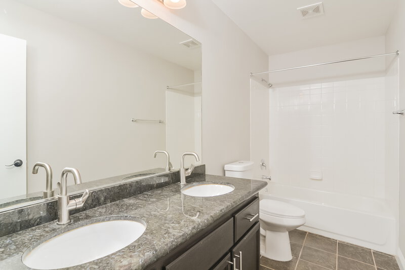 2,060/Mo, 7243 Twin Maples Ct Las Vegas, NV 89148 Bathroom View