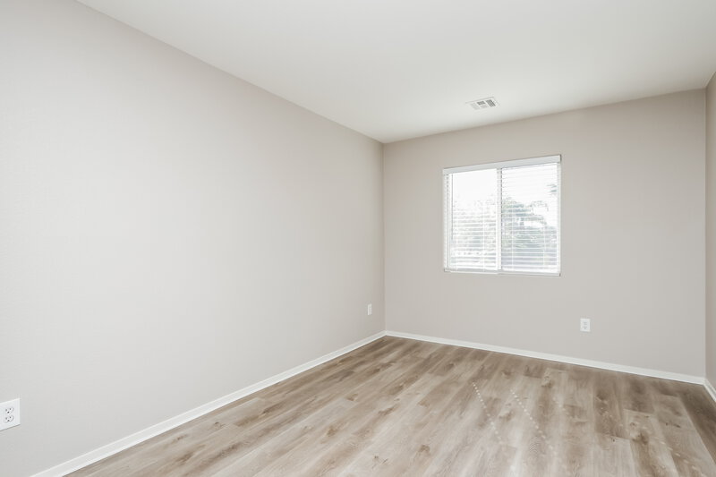 2,215/Mo, 697 Blooming Sage Ct Henderson, NV 89015 Bedroom View 2