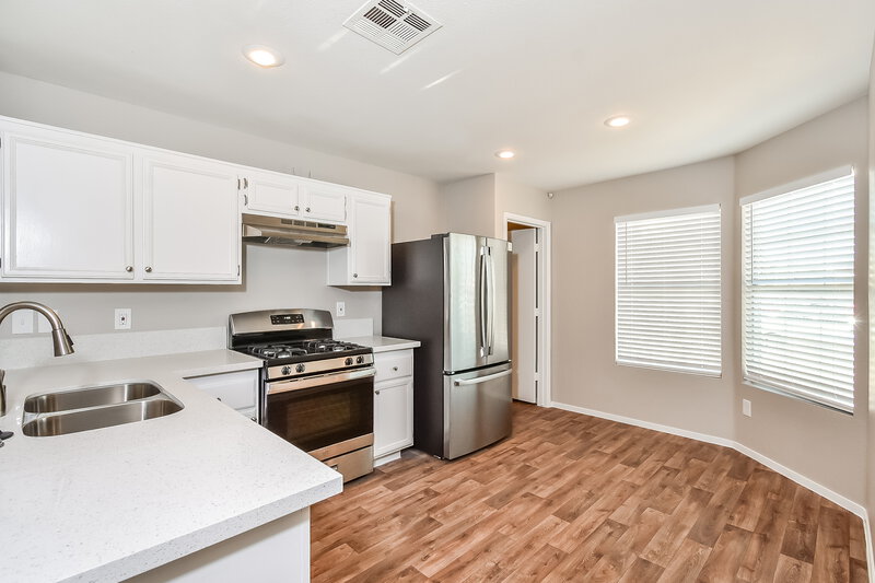 1,995/Mo, 613 Black Sand Ct Henderson, NV 89011 Kitchen View