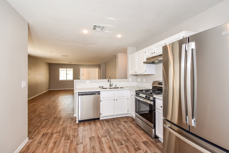 1,995/Mo, 613 Black Sand Ct Henderson, NV 89011 Kitchen View 2