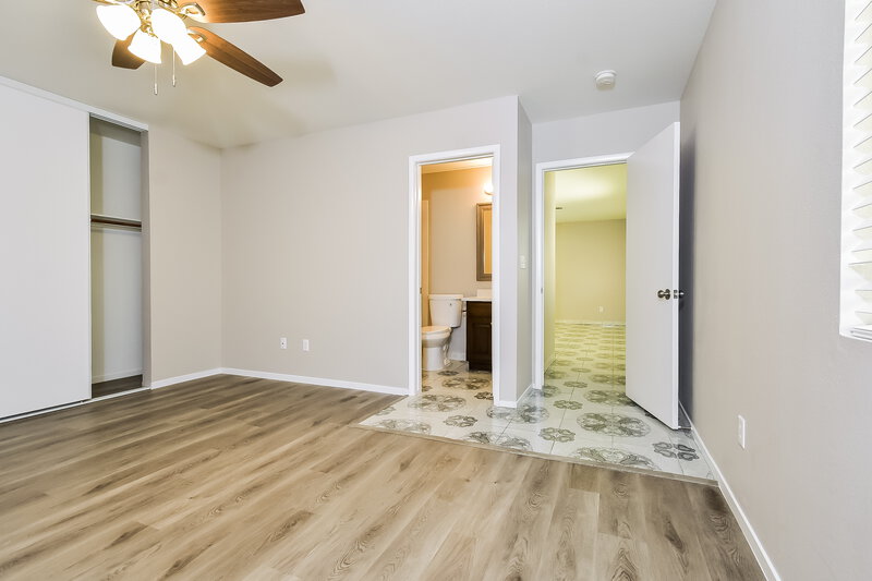 1,770/Mo, 1009 Cedar Pines St Henderson, NV 89011 Main Bedroom View 2