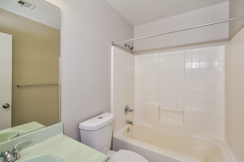 1,770/Mo, 1009 Cedar Pines St Henderson, NV 89011 Bathroom View