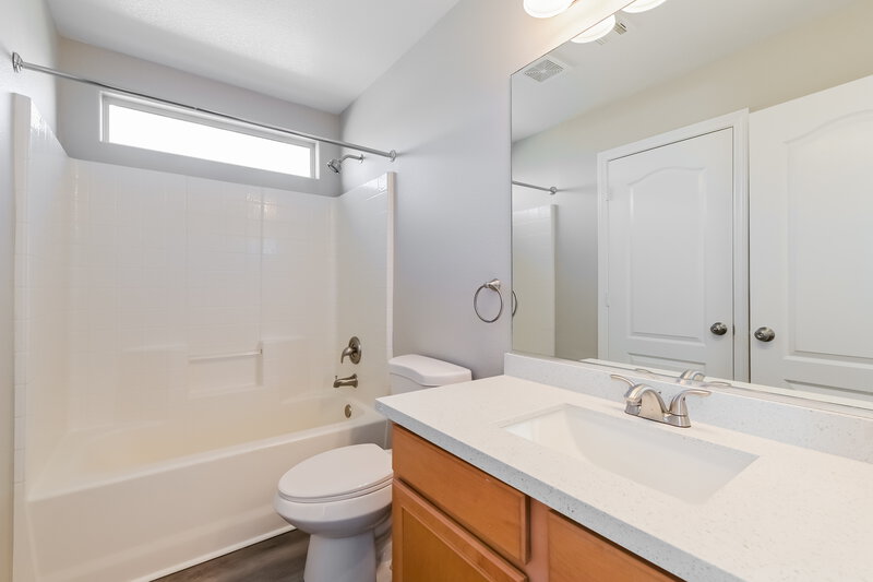 2,050/Mo, 9004 College Green St Las Vegas, NV 89148 Bathroom View