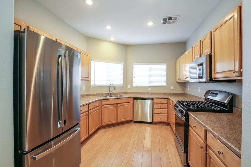 2,340/Mo, 2434 Wrangler Walsh Ln Henderson, NV 89002 Kitchen View
