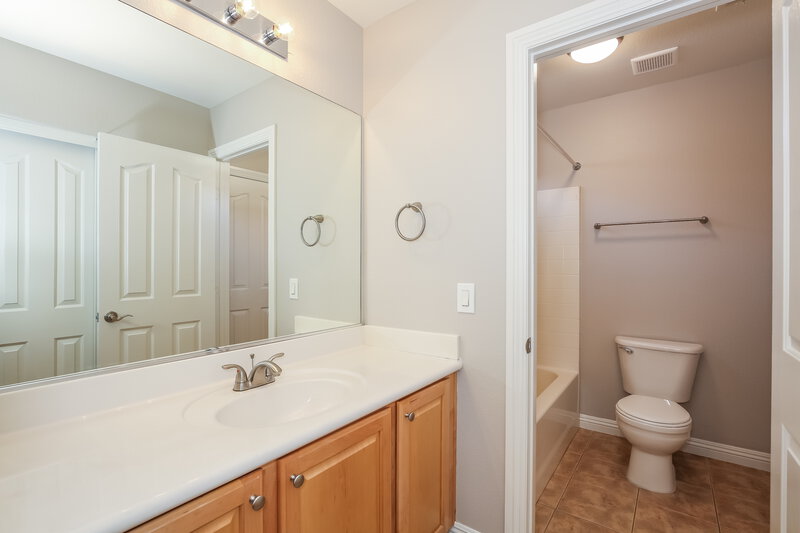2,340/Mo, 2434 Wrangler Walsh Ln Henderson, NV 89002 Bathroom View 2