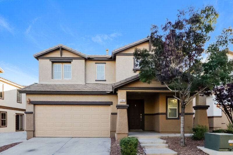 2,100/Mo, 684 Monument Point St Henderson, NV 89002 External View