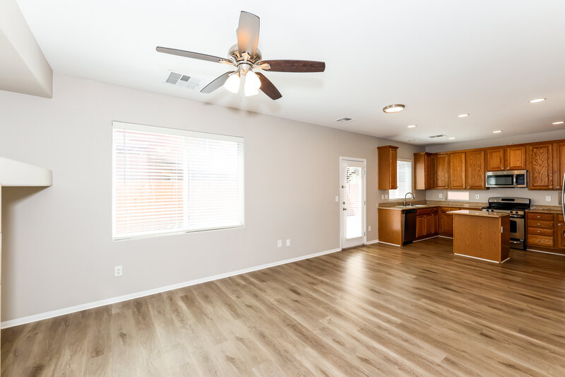 1,925/Mo, 643 Calamus Palm Pl Henderson, NV 89011 Living Room View 2