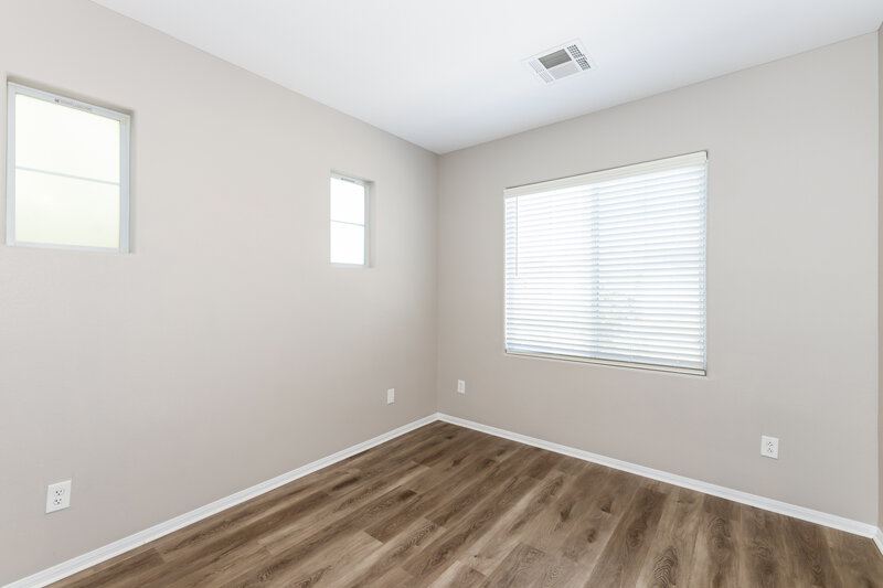 1,925/Mo, 643 Calamus Palm Pl Henderson, NV 89011 Bedroom View 2