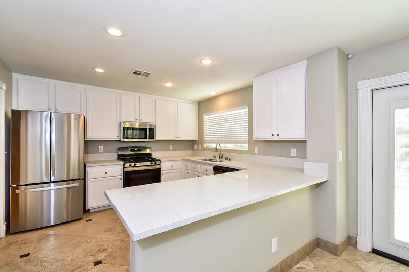 2,385/Mo, 8429 Shady Pines Dr Las Vegas, NV 89131 Kitchen View