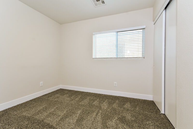2,165/Mo, 785 Beach Park St Henderson, NV 89015 Bedroom View 3