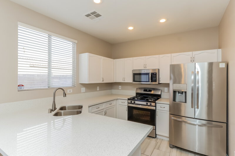 2,175/Mo, 9163 Sparkling Star St Las Vegas, NV 89123 Kitchen View