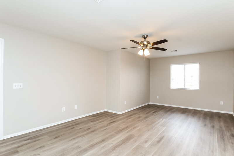 2,215/Mo, 716 Salt Flats Cir Henderson, NV 89011 Main Bedroom View 2