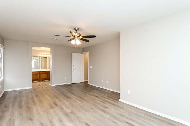 2,215/Mo, 716 Salt Flats Cir Henderson, NV 89011 Main Bedroom View 3