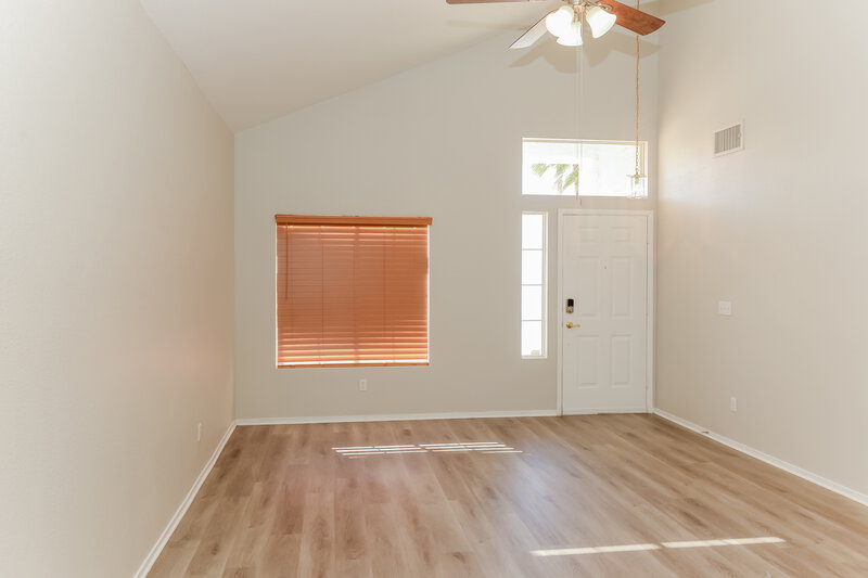 1,960/Mo, 4352 Sparkle Crest Ave North Las Vegas, NV 89031 Living Room View 2