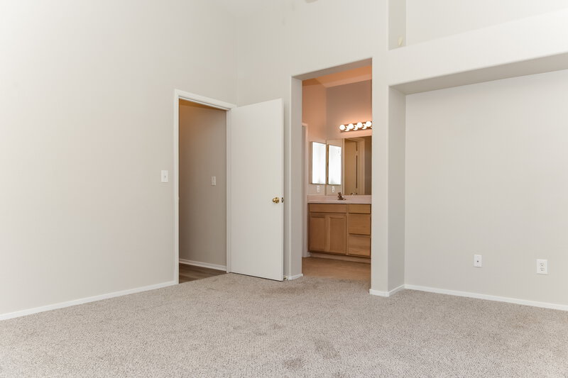 1,960/Mo, 4352 Sparkle Crest Ave North Las Vegas, NV 89031 Main Bedroom View