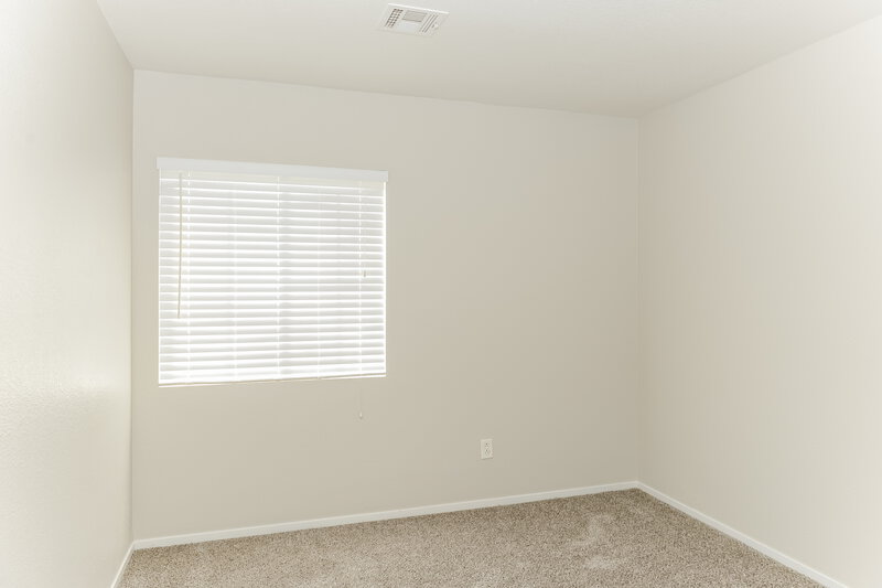 1,960/Mo, 4352 Sparkle Crest Ave North Las Vegas, NV 89031 Bedroom View 2