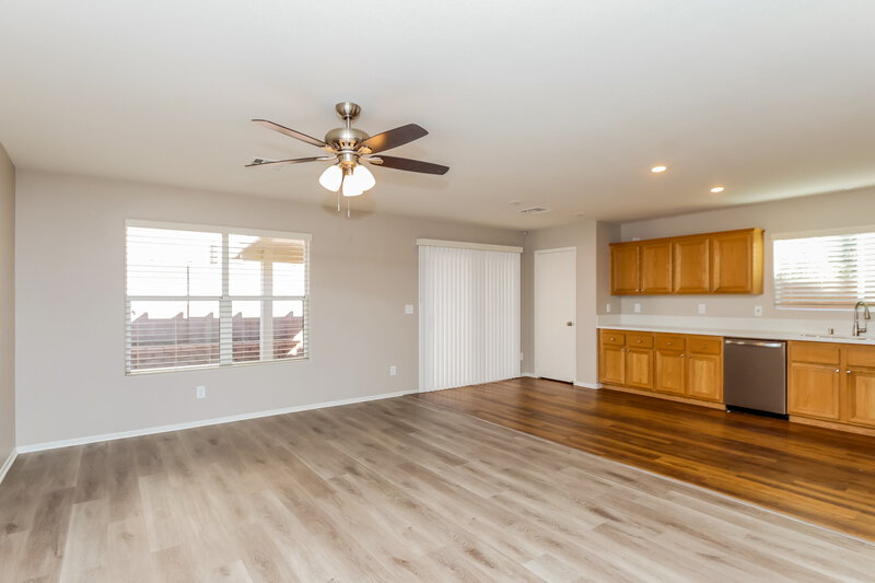 2,210/Mo, 248 Patti Ann Woods Dr Henderson, NV 89002 Family Room View