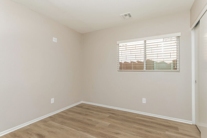 2,210/Mo, 248 Patti Ann Woods Dr Henderson, NV 89002 Bedroom View
